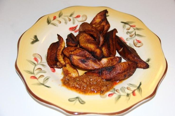 Fried plantain and hot pepper sauce