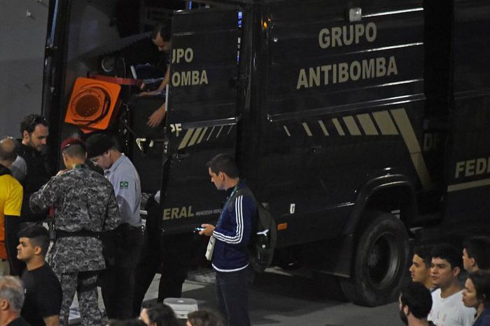 ___5370061___https:______static.pulse.com.gh___webservice___escenic___binary___5370061___2016___8___12___8___bomb-cropped_1r290sgledbon1qp9l0cjvlmtp_2