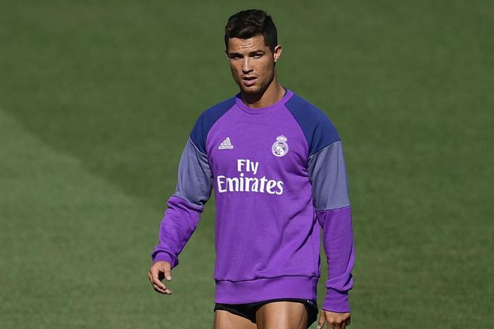 ___5453368___https:______static.pulse.com.gh___webservice___escenic___binary___5453368___2016___9___8___18___cristianoronaldo-cropped_hy99y15iv6f3116augx329o9e