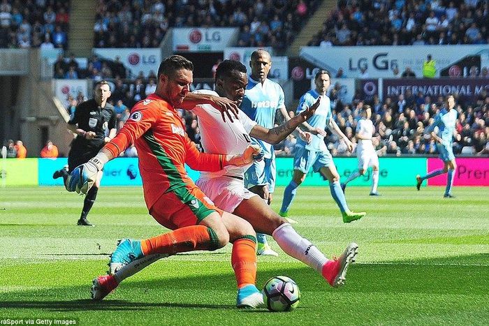 ___6566808___https:______static.pulse.com.gh___webservice___escenic___binary___6566808___2017___4___22___18___3F7DFA5E00000578-0-image-m-48_1492874118228_1