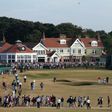 The Honourable Company of Edinburgh Golfers overwhelmingly voted in favour of admitting women members at Muirfield by 498 to 123, club captain Henry Fairweather said