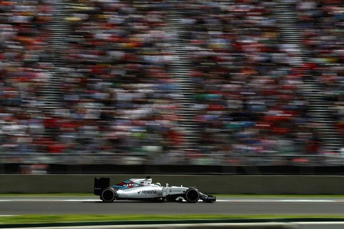 Canadian teenager Lance Stroll, who doesn't yet have a driving licence, will line up alongside Finland's Valtteri Bottas, for Williams in the 2017 Formula One season