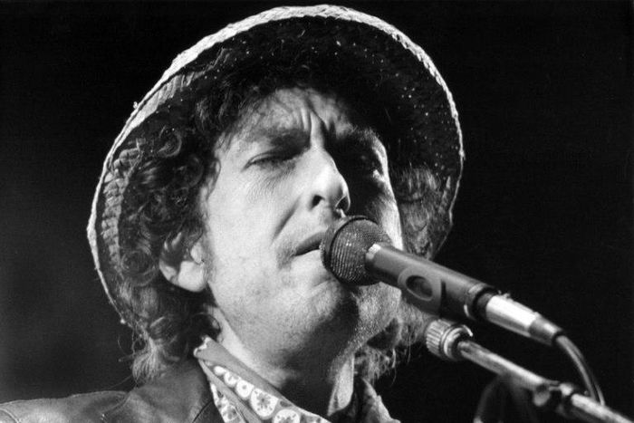 Among other items up for auction is a set of seven portraits that Bob Dylan and fellow folk rocker Joan Baez sketched of themselves and each other