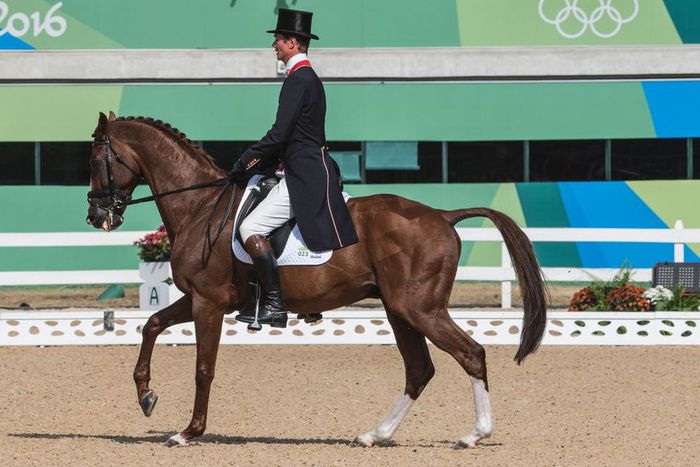 ___5349685___https:______static.pulse.com.gh___webservice___escenic___binary___5349685___2016___8___7___2___williamfox-pitt-cropped_j84iivxzkocl1k8wvo6qoig9w_2