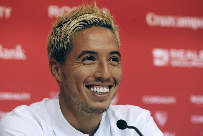 ___5445104___https:______static.pulse.com.gh___webservice___escenic___binary___5445104___2016___9___1___20___samirnasri-cropped_ksm1ooahl7ib1c73jaq6hv04v