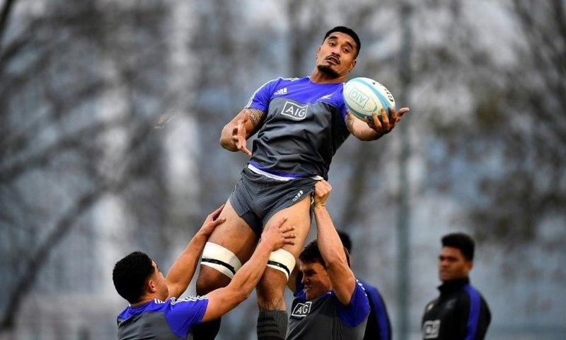 Auckland Blues' hardman Jerome Kaino (C) has joined a growing list of All Blacks sidelined by injury