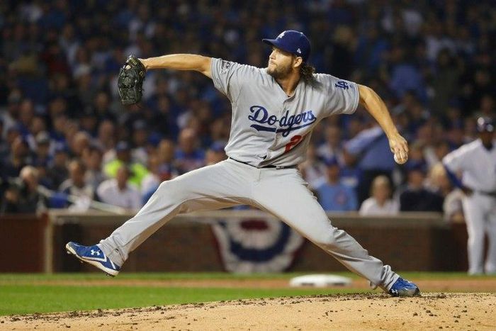 Clayton Kershaw of the Los Angeles Dodgers throws a pitch in the fifth inning against the Chicago Cubs at Wrigley Field on October 16, 2016 in Chicago, Illinois