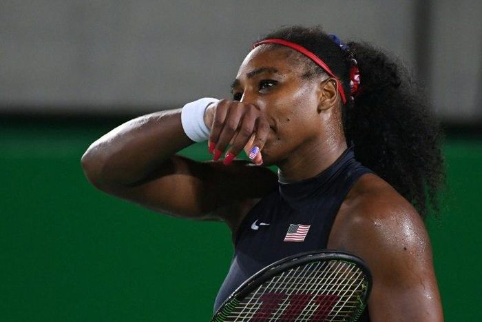 US superstar Serena Williams has withdrawn from the elite WTA Finals in Singapore, saying she's still working to recover from the shoulder troubles