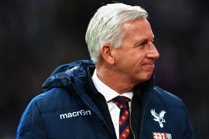 ___5643675___https:______static.pulse.com.gh___webservice___escenic___binary___5643675___2016___10___22___21___pardew-cropped_3xjc1tmfxa8v1nvtd5qnw2sgw