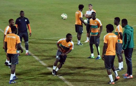 Ivory Coast's players take part in a training session on January 22, 2017 in Bitam during the 2017 Africa Cup of Nations tournament in Gabon