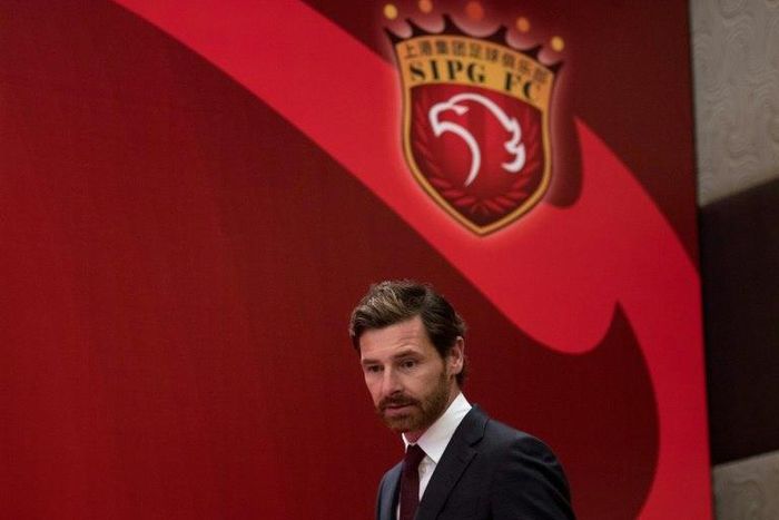 Andre Villas-Boas, the newly announced head coach for Shanghai SIPG FC, arrives for a press conference in Shanghai, on November 4, 2016