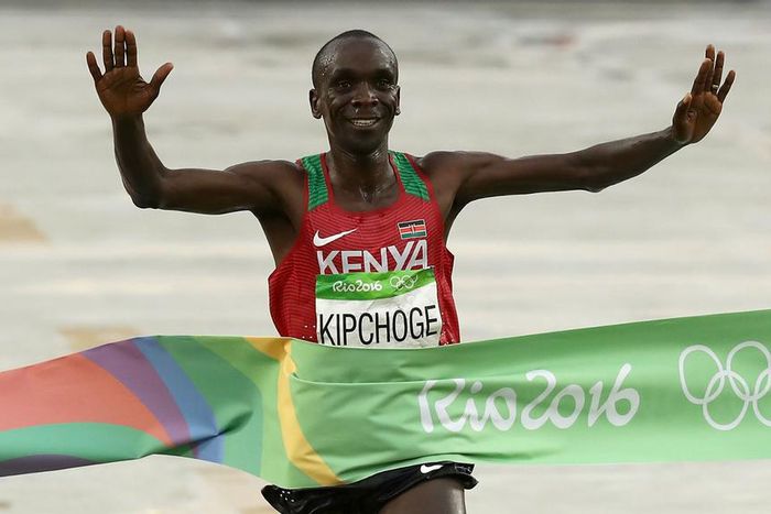 ___5403005___https:______static.pulse.com.gh___webservice___escenic___binary___5403005___2016___8___21___21___eliudkipchoge-cropped_cyp7r81jmc5e1wyyqzu0vjk7c