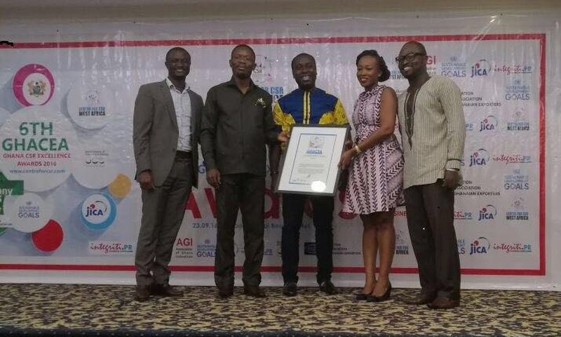 ___5588584___https:______static.pulse.com.gh___webservice___escenic___binary___5588584___2016___10___10___17___MTN+TEAM+RECEIVING+CITATION+FOR+CSR+TELECOM+COMPANY+OF+THE+YEAR