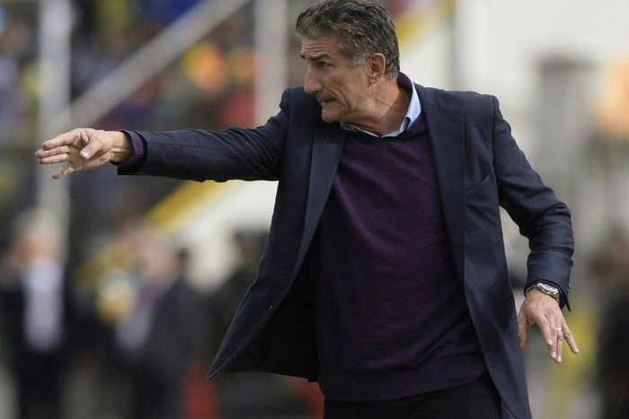 Edgardo Bauza is fired by the Argentine Football Association as coach of the national side as the team struggles to qualify for next year's World Cup