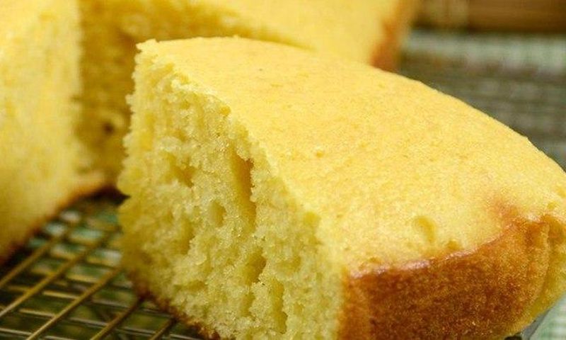 Buttermilk cornbread (allrecipes.com)