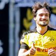 ___5019735___https:______static.pulse.com.gh___webservice___escenic___binary___5019735___2016___5___11___16___matshummels-cropped_mg8hhuy4dv9r1o66fips1bkgb