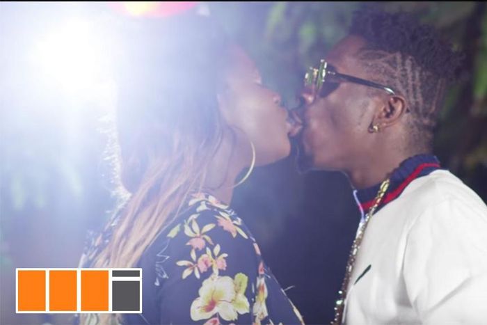 Sista Afia - Jeje feat. Shatta Wale