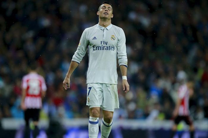 ___5649250___https:______static.pulse.com.gh___webservice___escenic___binary___5649250___2016___10___24___15___cristiano-ronaldo-cropped_s1laxz5ed0vh1tc8e9z8oq7or_1