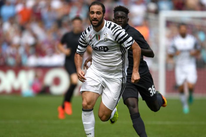 ___5358121___https:______static.pulse.com.gh___webservice___escenic___binary___5358121___2016___8___9___17___gonzalo-higuain-cropped_nocx2jsumsdk15zxuuife5fa0