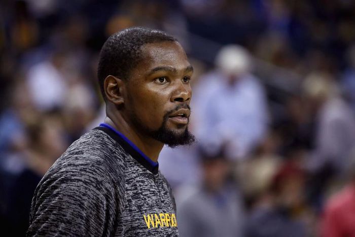 ___5661053___https:______static.pulse.com.gh___webservice___escenic___binary___5661053___2016___10___26___17___kevindurant-cropped_y0vqcbpns9zc1sfv31y7qx7p3