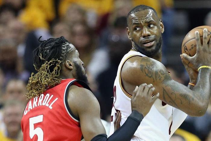 ___5055828___https:______static.pulse.com.gh___webservice___escenic___binary___5055828___2016___5___20___12___lebronjames-cropped_igiug2efdps61dele6l0y5lsv_2