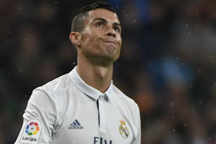 ___5672184___https:______static.pulse.com.gh___webservice___escenic___binary___5672184___2016___10___29___18___cristiano-ronaldo-cropped_trxvrbbtuxkp1ucm72b9xlj5l