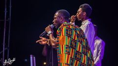 Okyeame Kwame performing with BeatBender