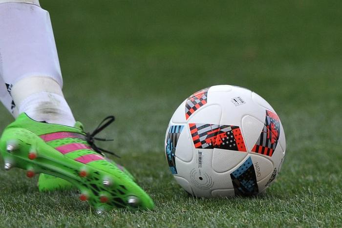 ___4951665___https:______static.pulse.com.gh___webservice___escenic___binary___4951665___2016___6___20___1___football-cropped_qfux901zp19z1spq3d2slnzm8_2