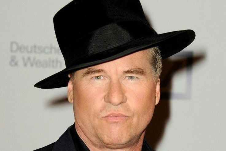 Val Kilmer is suffering from oral cancer, according to his co-star in 1996's "The Ghost and the Darkness" Michael Douglas