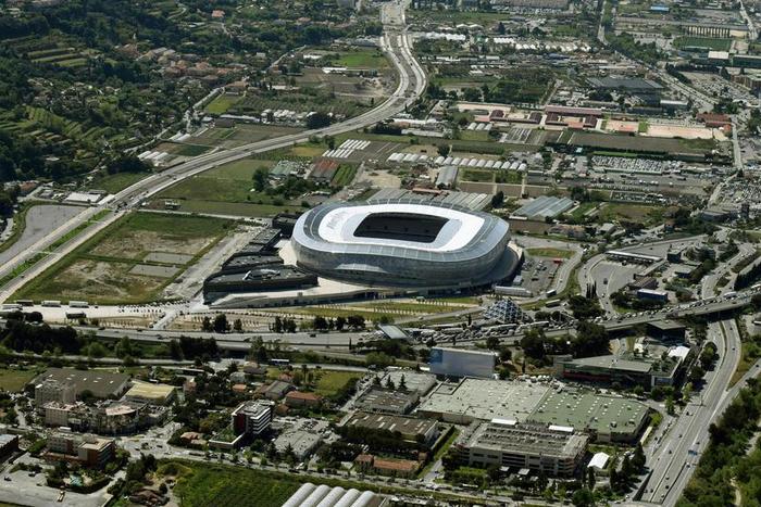 ___5139362___https:______static.pulse.com.gh___webservice___escenic___binary___5139362___2016___6___12___12___stade-de-nice-cropped_mqt6epayd8ib17jqlx0h3m0uw