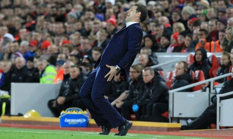 West Ham United's manager Slaven Bilic reacts on the touchline on December 11, 2016