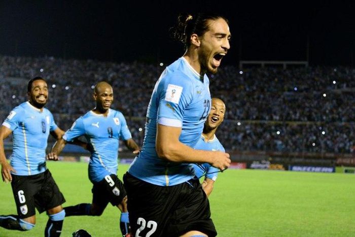 Uruguay's Martin Caceres signs for English Premier League side Southampton