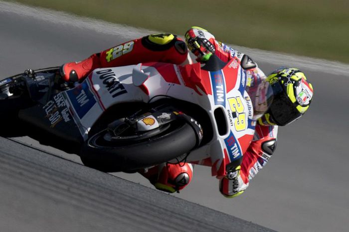 ___5450517___https:______static.pulse.com.gh___webservice___escenic___binary___5450517___2016___9___2___23___andreaiannone-cropped_9ncela5c9yhk1qlg98d5oy9zn