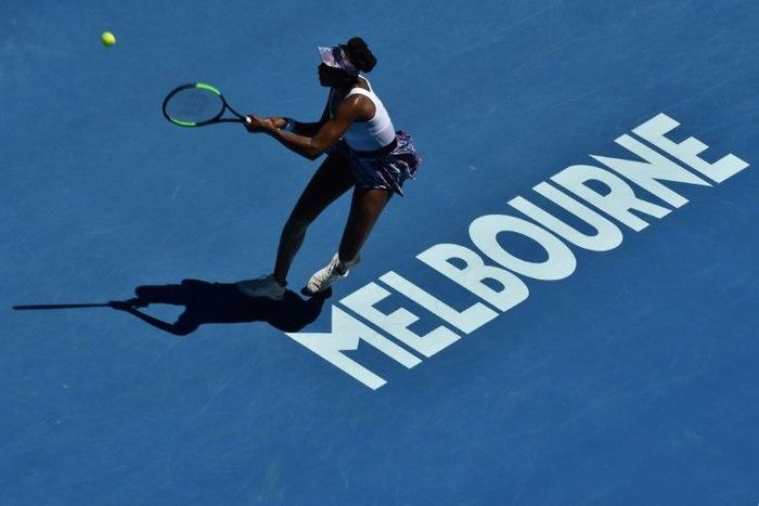 Venus Williams beat Mona Barthel 6-3, 7-5 to qualify for a 37th career Grand Slam quarter-final at the Australian Open