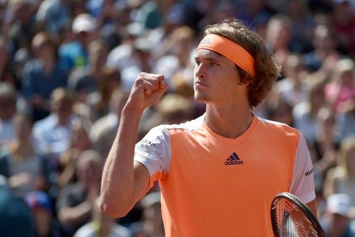 Germany's Alexander Zverev celebrates after winning his semi-finals match against Spain's Bautista Agut at Munich's ATP clay-court tournament on May 6, 2017