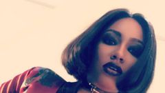 Cleavage baring photo of Anna Banner