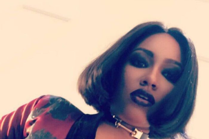 Cleavage baring photo of Anna Banner