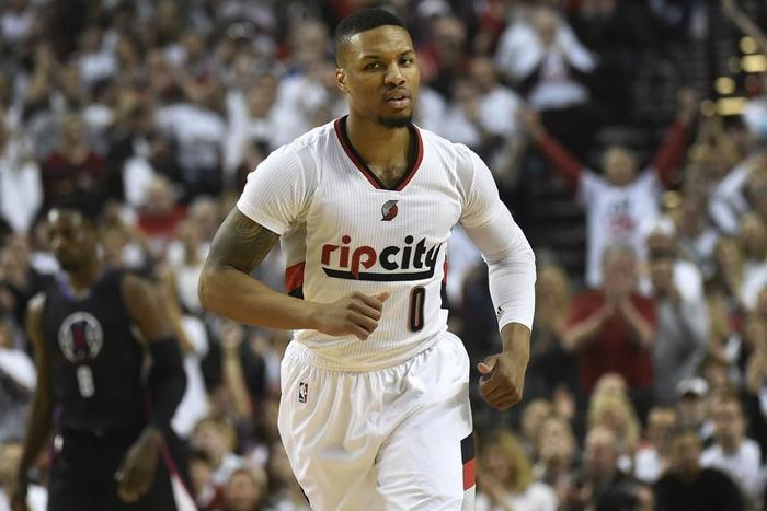 ___4979145___https:______static.pulse.com.gh___webservice___escenic___binary___4979145___2016___4___30___14___damianlillard-cropped_osnmoto6d2u11xxsi9acpjwqe