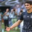 ___5154760___https:______static.pulse.com.gh___webservice___escenic___binary___5154760___2016___6___16___0___matshummels-cropped_16o1ilwzfj4er1jlx1lp271pxz_2