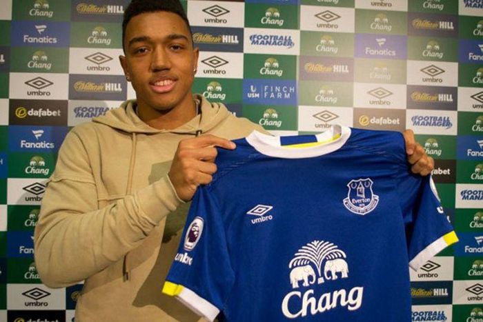 ___6121734___https:______static.pulse.com.gh___webservice___escenic___binary___6121734___2017___1___26___13___Anton-Donkor-signs-with-Everton-on-loan-until-the-end-of-the-season-from-Wolfsburg
