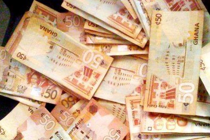 Each bond shall have a face value of one Ghana cedi.