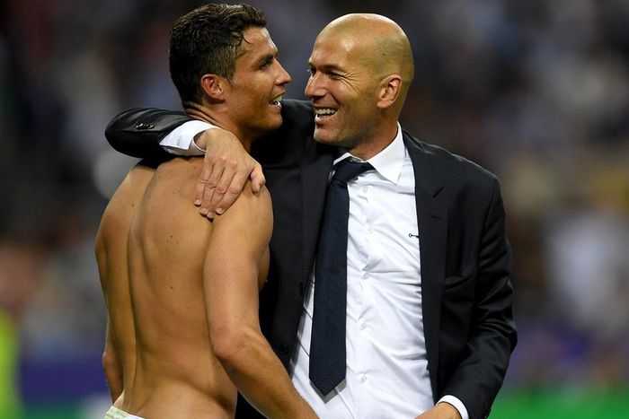 ___5455378___https:______static.pulse.com.gh___webservice___escenic___binary___5455378___2016___9___22___18___ronaldozidane-cropped_ghtqh6n4goaq12tkbsgw7oj6e_2