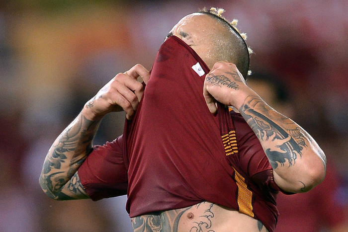 ___5412522___https:______static.pulse.com.gh___webservice___escenic___binary___5412522___2016___8___24___7___radja-nainggolan-cropped_1avb6ag4e3enw1195onk9487r5