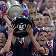 ___4908179___https:______static.pulse.com.gh___webservice___escenic___binary___4908179___2016___5___27___1___andres-iniesta-xavi-cropped_egch9thal5gy1aoar5x3ptgee_2