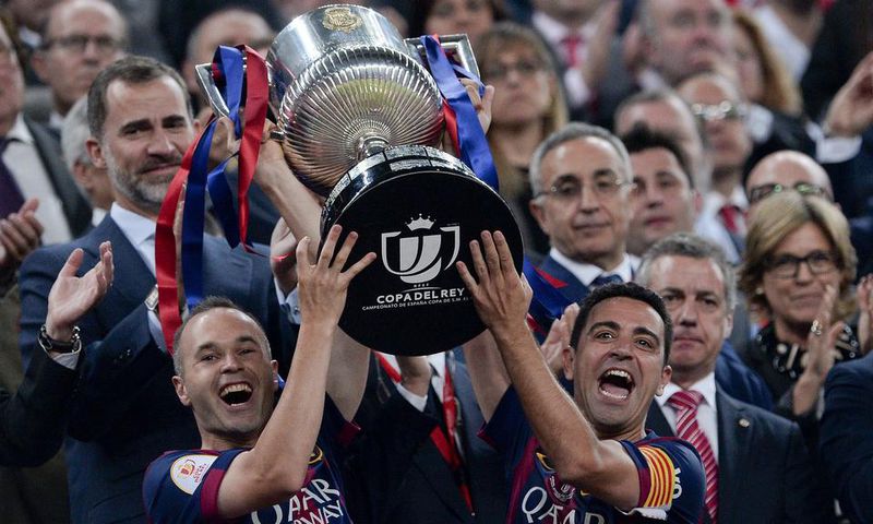 ___4908179___https:______static.pulse.com.gh___webservice___escenic___binary___4908179___2016___5___27___1___andres-iniesta-xavi-cropped_egch9thal5gy1aoar5x3ptgee_2