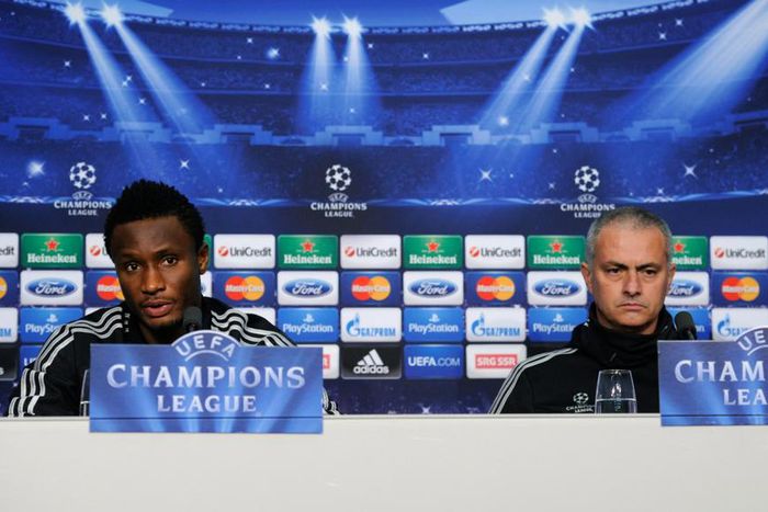 ___5642213___https:______static.pulse.com.gh___webservice___escenic___binary___5642213___2016___10___22___16___obi-mikel-mourinho-cropped_hni2ygp6u42w1729uj9djlhxx_1