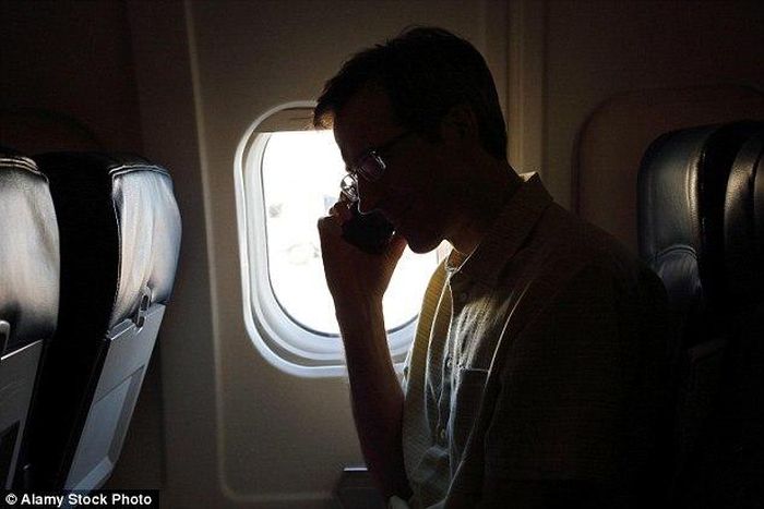 Mobile phone users onboard flights to be prosecuted