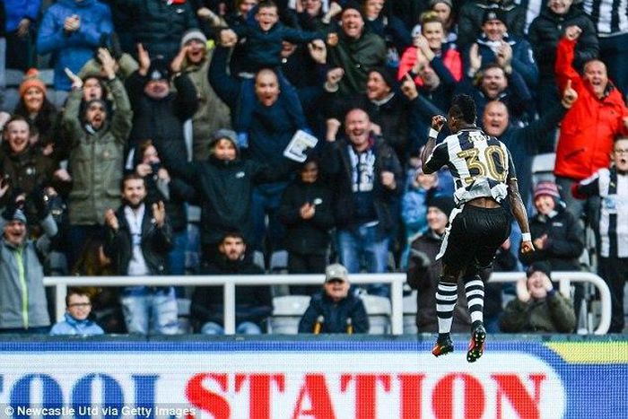 ___5715125___https:______static.pulse.com.gh___webservice___escenic___binary___5715125___2016___11___6___7___3A1641FF00000578-3908674-image-a-130_1478368646112