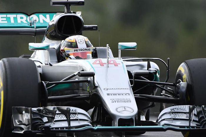 ___5554260___https:______static.pulse.com.gh___webservice___escenic___binary___5554260___2016___10___1___16___lewishamilton-cropped_lwnqom23j9pp1w5efwqevgac5