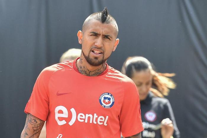 ___5144456___https:______static.pulse.com.gh___webservice___escenic___binary___5144456___2016___6___13___17___arturovidal-cropped_203h7puh2w6y189n3cxm1x7fx_2